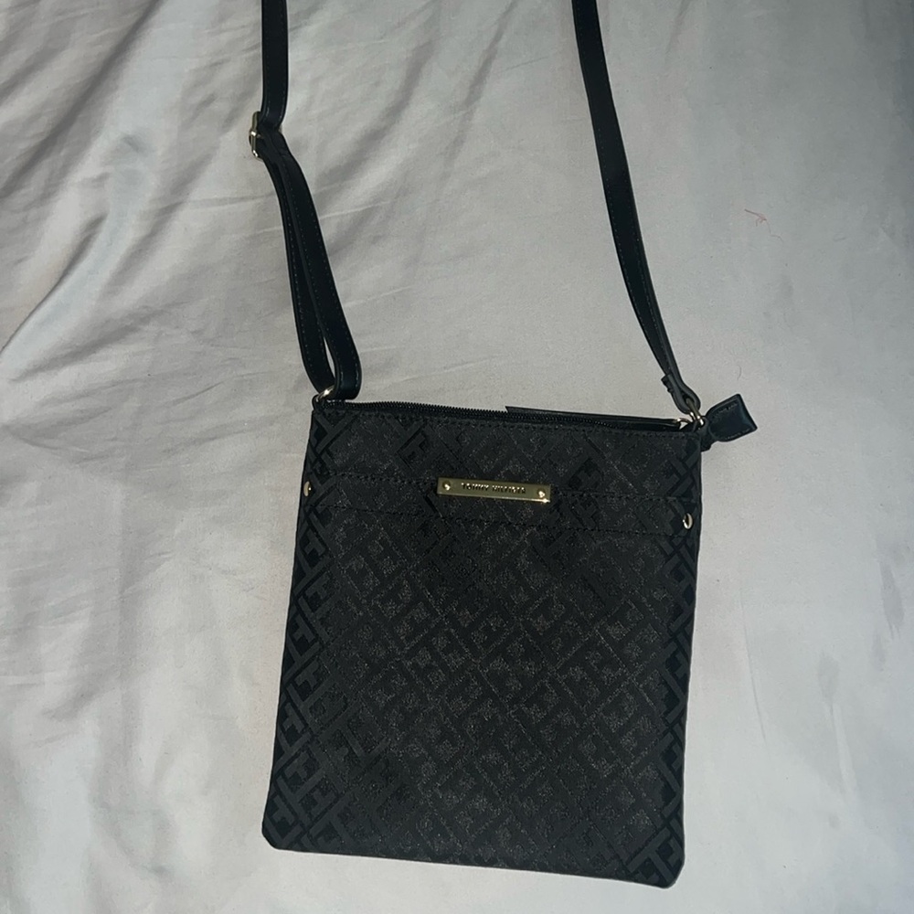 Tommy Hilfiger crossbody